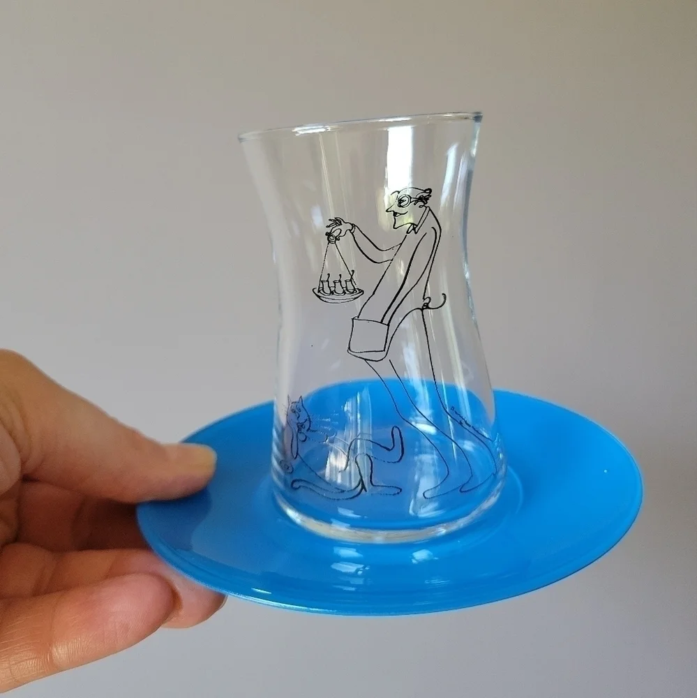 Teacup Set by Cartoonist Behiç Ak 5 Glasses Turkish Narrow  6 Saucers